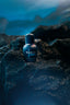 Tabac Man Gravity Eau de Toilette steht auf Gestein